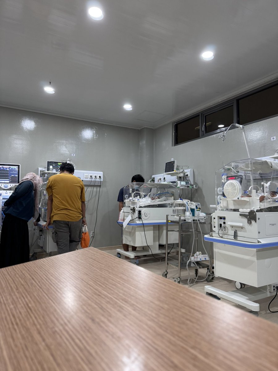 11/1/26

Udah 2 minggu aktivitas rutin ini menjadi kebiasaan baru untukku dan suami. Semoga dd sehat dan kuat trs biar bisa plg bareng dirumah. Amin