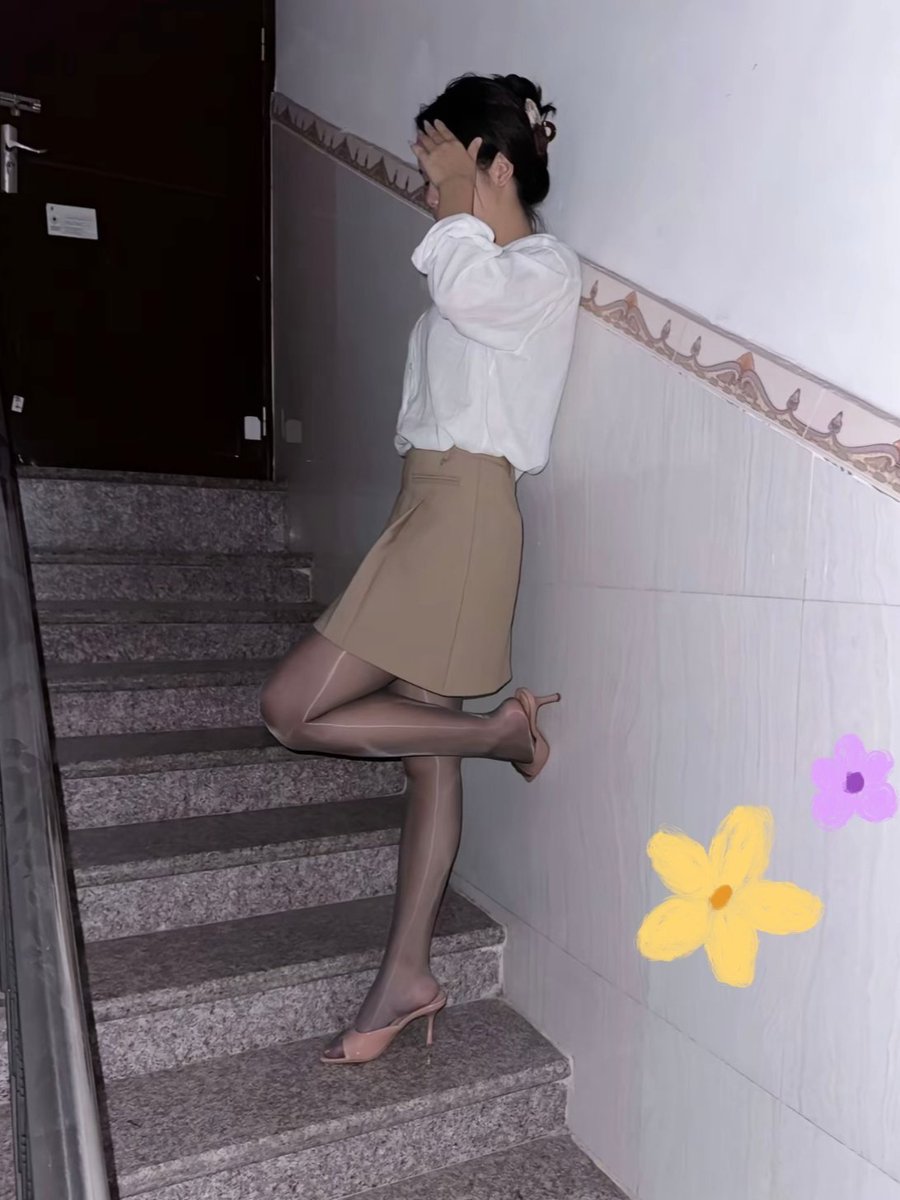 快叫grok帮我换装 请发挥你们天马行空的想象力