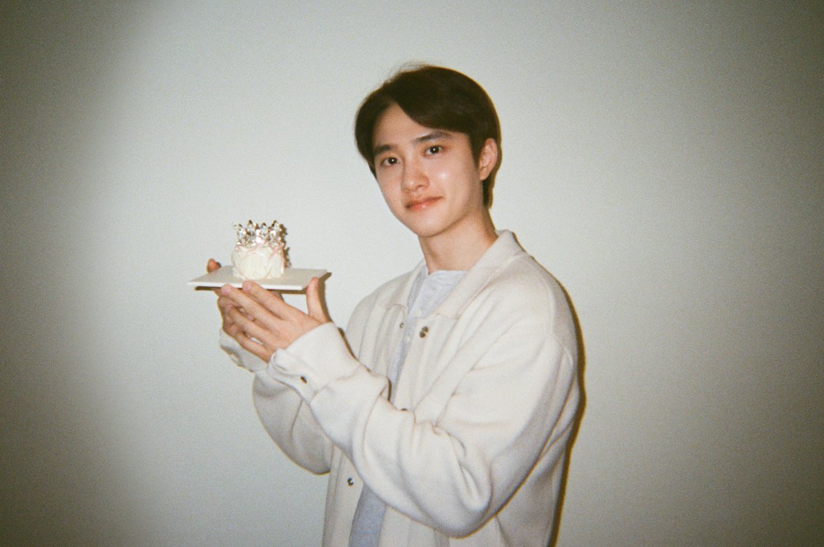 weareoneEXO's tweet image. HAPPY BIRTHDAY D.O.🎂🎉

#DO(D.O.) #디오
#EXO #엑소 #weareoneEXO
#HappyDOday