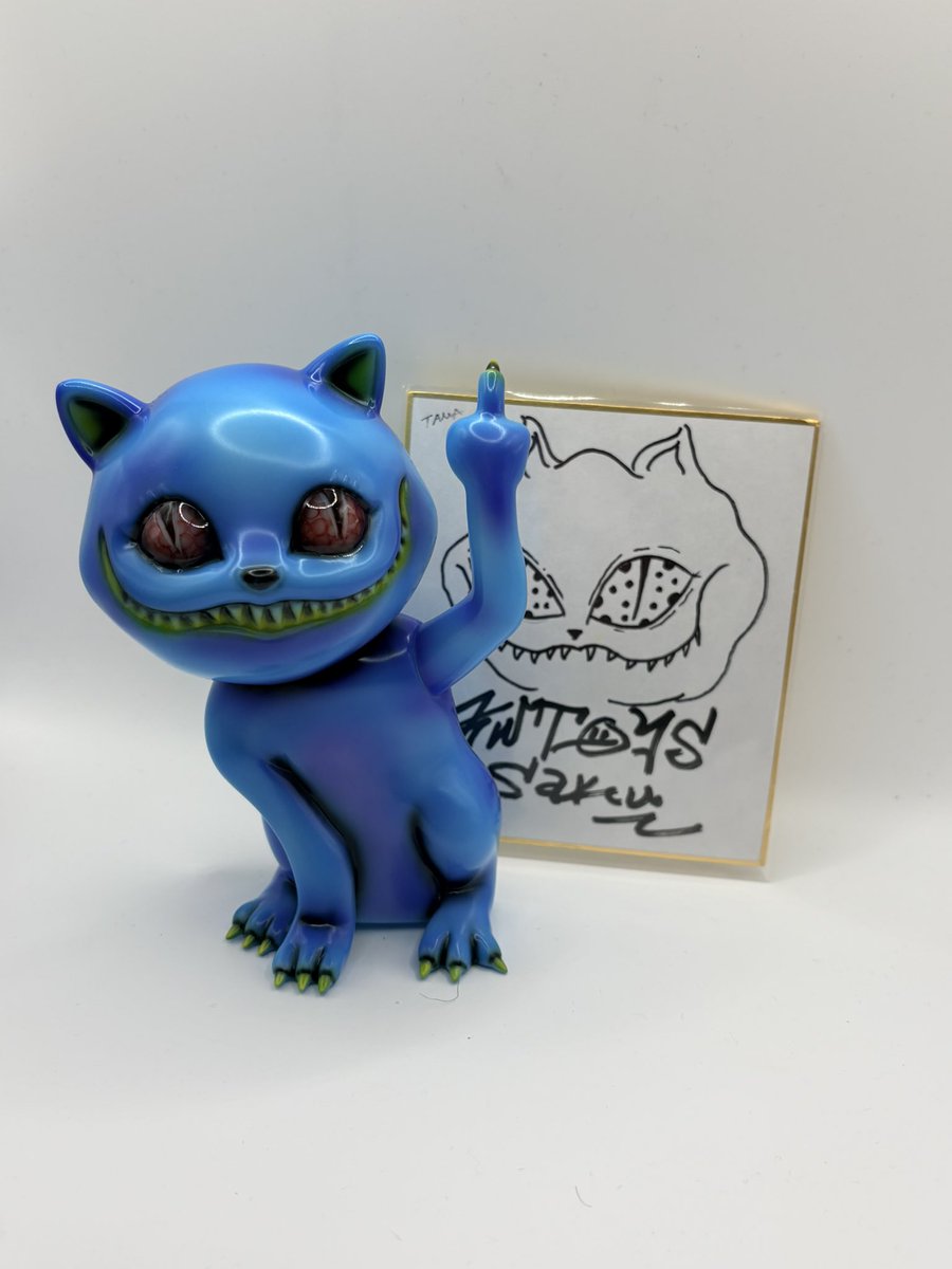 スーフェス93にてかっこわらい雑貨さんの青TAMA購入出来ました。 目が