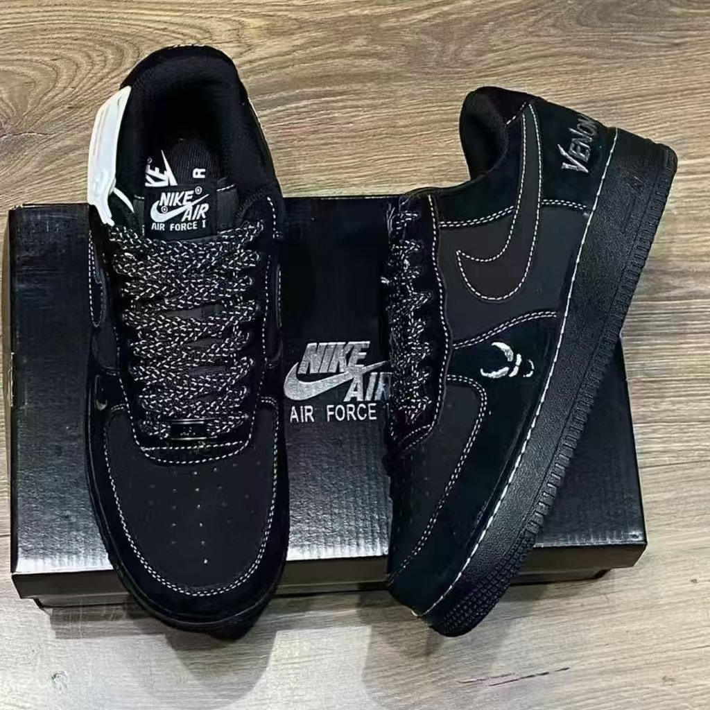 MajorMajor96497's tweet image. 41-46

Price: NGN 26,000.