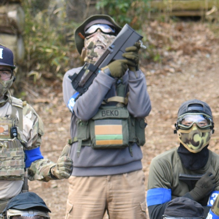 akabekobrigade's tweet image. 変な写真ばっかりだったサバパラ定例会。新型チャンバーのP-09では4ダウン取りました。セカンダリでの出番が増えそうです。
#Carbon8 #CZ #P09