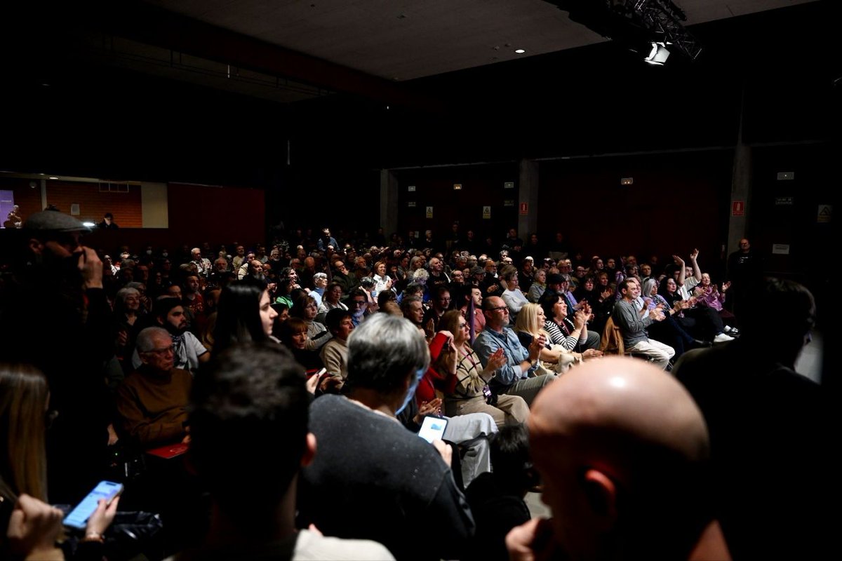 ionebelarra's tweet image. Aragón se merece más, se merece que el dinero público se destine a lo público y no a la sanidad y la educación privadas. Se merece a una feminista valiente como @MariaGoikoetxea.