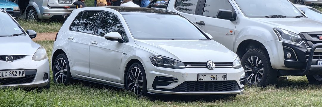 ThendoRalph's tweet image. One thing about POLO drivers...?