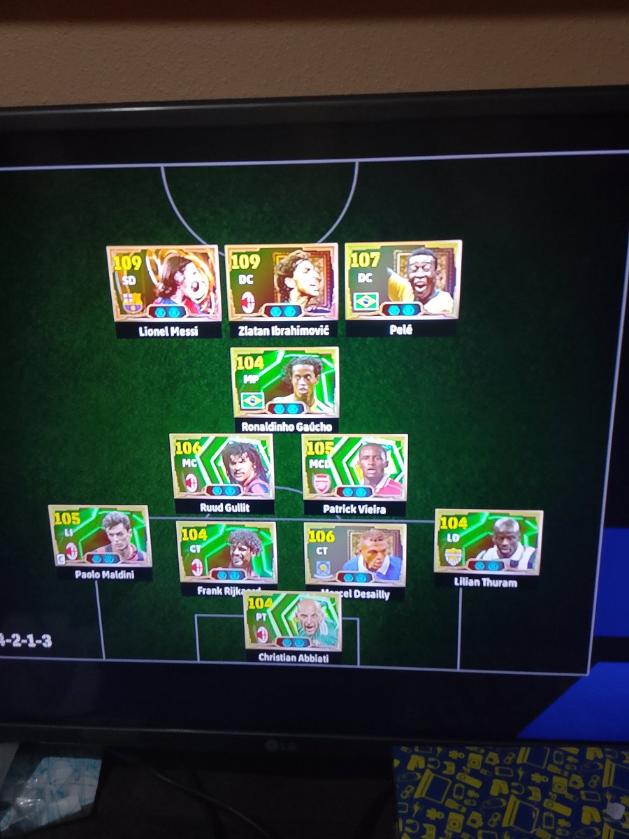 #eFootball2026 cuanto dinero se habrá gastado para jugar ultradefensiva en partida rápida que no hará en división jaaaa