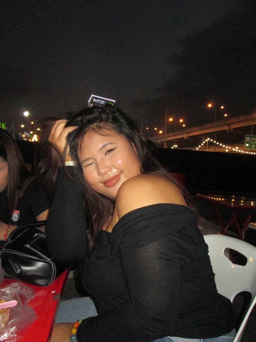 alinda (@alindxari) on Twitter photo 