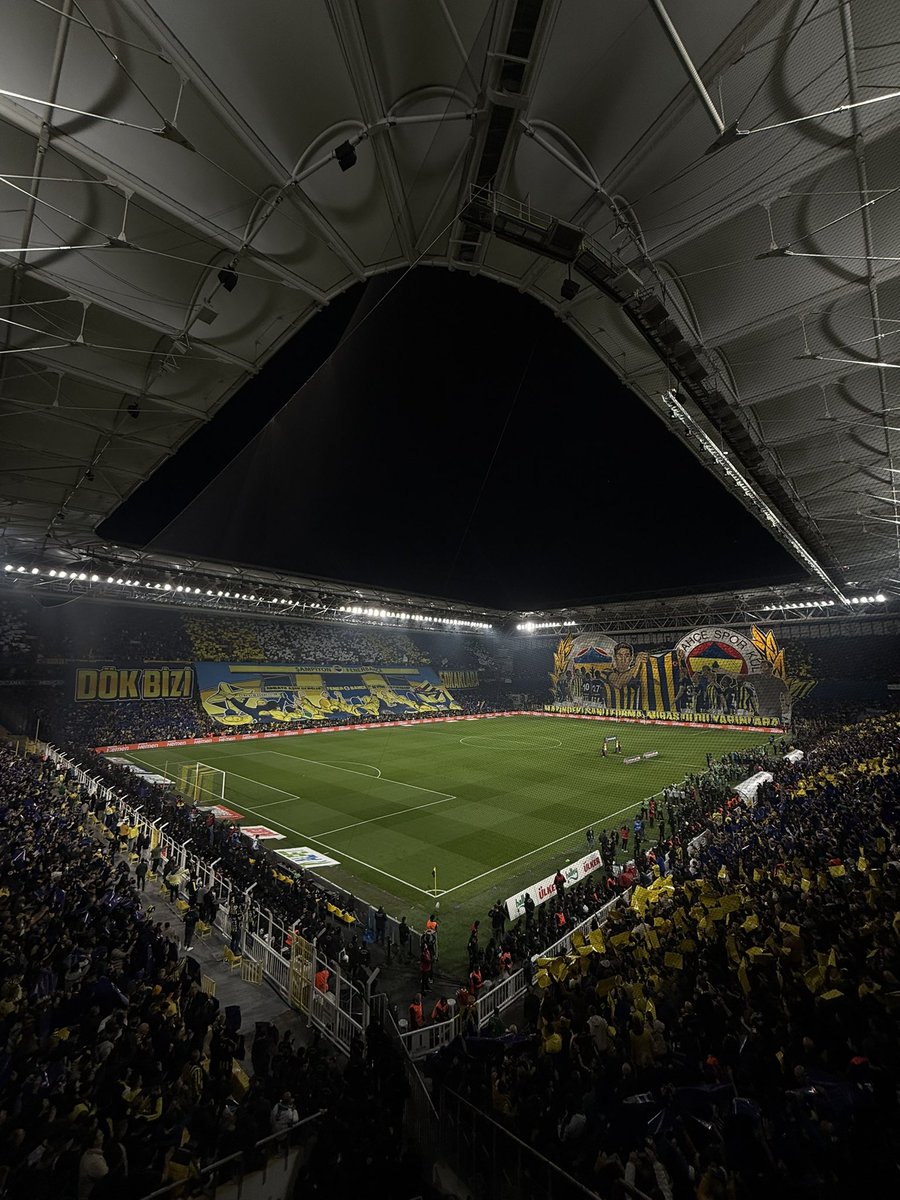 mertotcglu_GFB's tweet image. Evrendeki en büyük gösteri, senin sevgini yaşamakla başlar.

@Fenerbahce