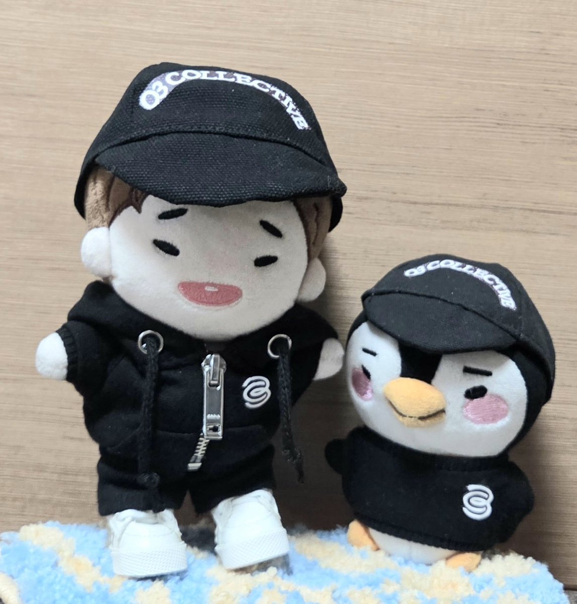 cysywmom's tweet photo. 내 옷은 언제쯤 오나~~~
기다리다 아가들 옷 먼저 완성 ㅎㅎ 
#이준호 #LEEJUNHO
#O3COLLECTIVE https://t.co/P4cQgmvygC