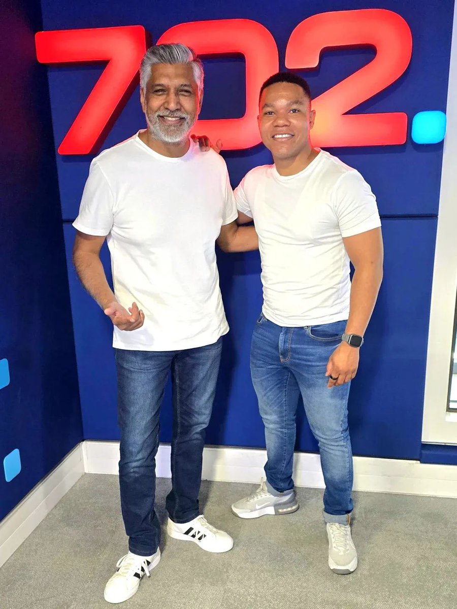 KennyMaistry's tweet photo. I'm glad Phushaza Sibiya got the memo for today's dress code for #SoulfulSunday on @Radio702 📻 (92.7 or 106 FM in Gauteng, ZA and DSTV Ch 856 nationwide 🇿🇦).

I'm on-air from 10 am &amp; he follows at 2 pm (CAT) every Saturday and Sunday on your wireless. https://t.co/2w0DpQ8tN3