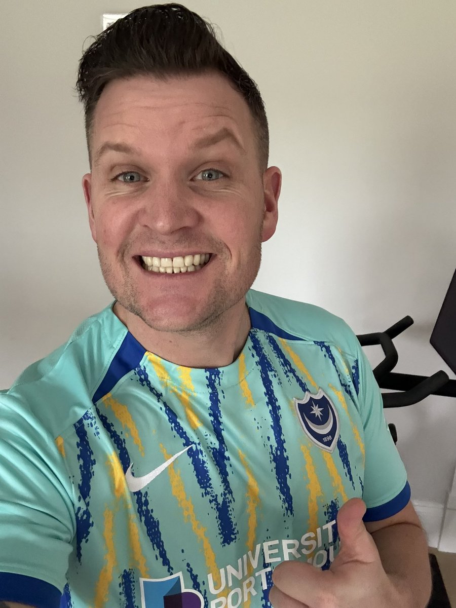 Ricky Martin tweet media