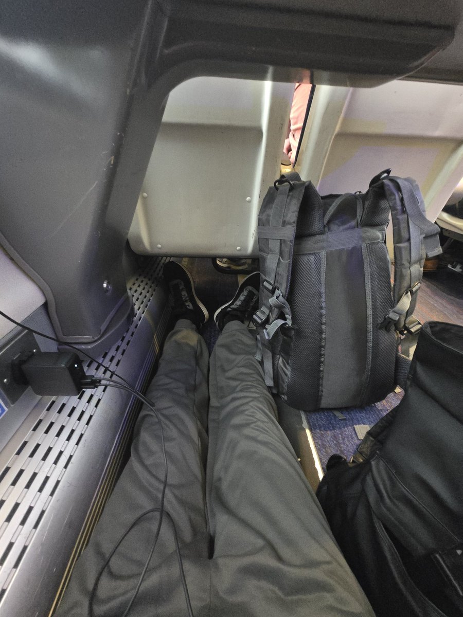 simcjs's tweet image. Supposed I get to have extra leg room, as they reserved my seat is taken on a train from Chesterfield to Glasgow and they can force her to move as its states "may be reserved". 
Thanks but the floor is a bit hard @CrossCountryUK