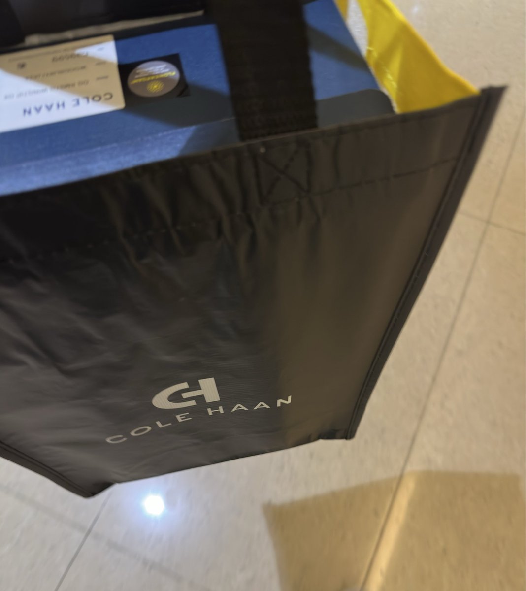 dextlab08's tweet image. I ended up buying Cole Haan. Buti mayro’n discount. 🥹