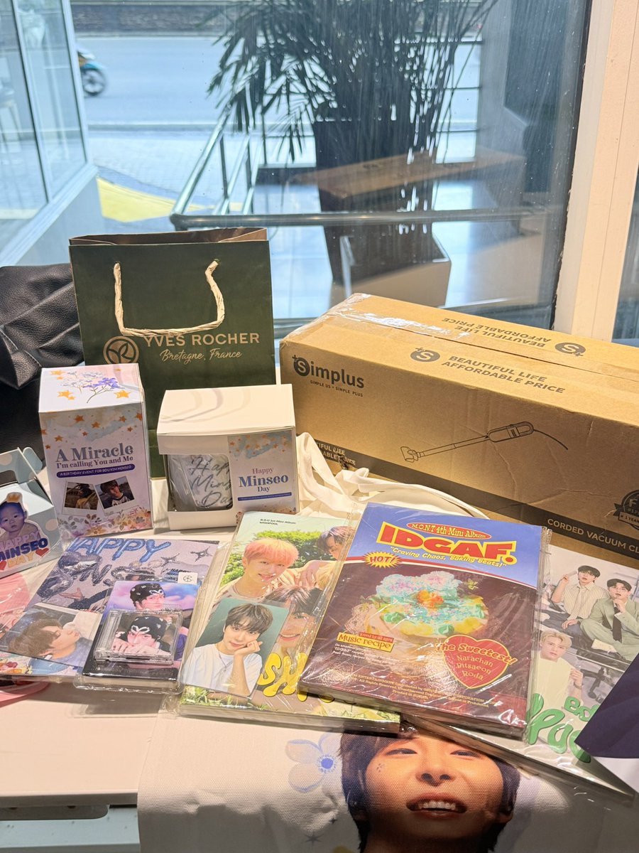 mika 🪽 tweet media