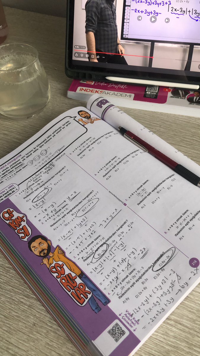 Bilin bakalım kim yine değer verirken hata yapıyo 😂 son adımda kendimi kesecek duruma geldim imdat diye bağıracağım az kaldı