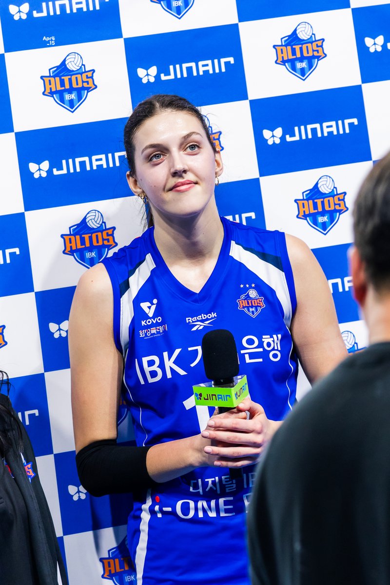 260111 화성실내체육관
화성 복덩이 생일축하해주고싶어서 💙
모두가 바라던 비키의 팡팡 🥳
#비키 #빅토리아댄착 #빅토리아