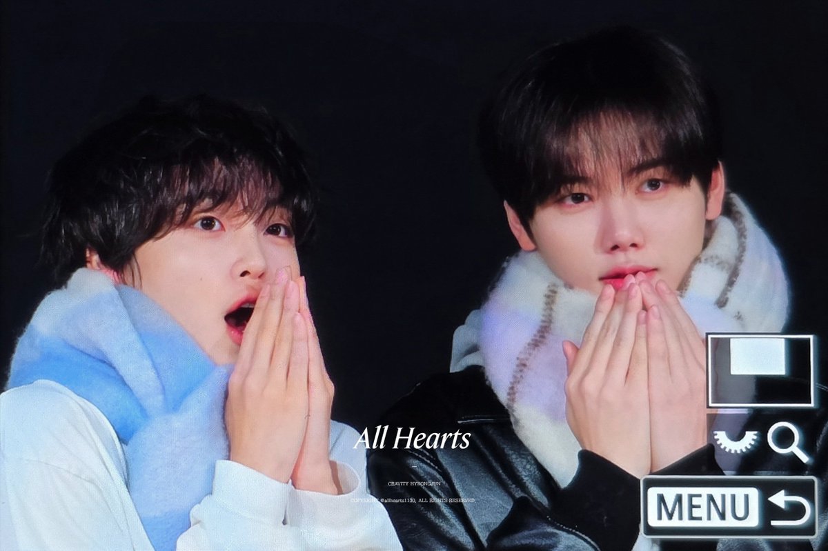 260111 사웨 팬사인회
춥다..따뜻하게입으세욤 #형준 #HYEONGJUN #강쥐즈 #크래비티 #CRAVITY