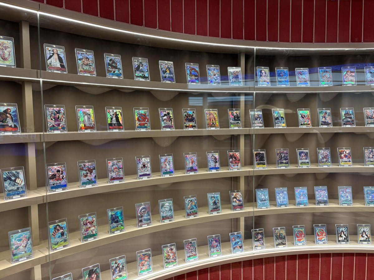 ONE PIECE BASE SHOP最高でした 後日オンライン物販できるらしいんで爆買い予定 ベースショップくじ当たって引けたけどフィギュアは当たらず残念！  #ONEPIECEBASESHOP