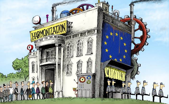 EU is a corrupt bureaucracy.

Brussels is a grand cathedral to bureaucracy and over regulations.

A thread on failing Europe and UK👇