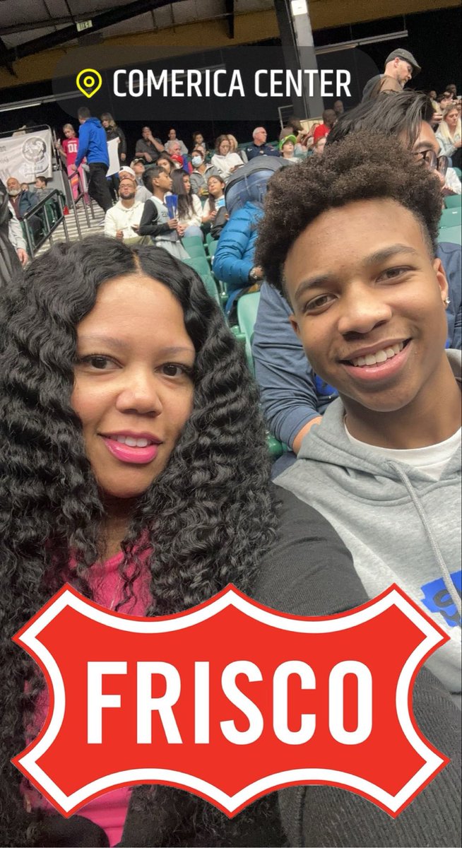 C_Wins_'s tweet image. #KnicksTwitter If you can find a moment in your day, I’m asking for prayers for my godson. GOD is not done with you yet!! @CrawfordRakai 🧡💙
#ballislife
#NewYorkForever