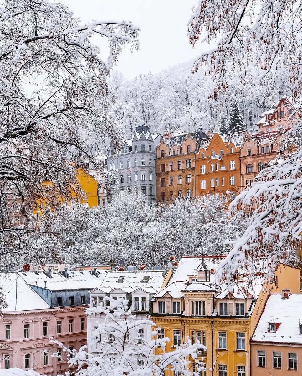 visualtherapy0's tweet image. Karlovy Vary, Czech Republic