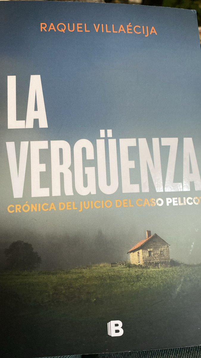 isagali's tweet photo. Primer llibre de l'any acabat. Imprescindible. Per a totes i sobretot tots els que vulguin reflexionar sobre el poder heredat pel fet de ser home. És la crònica del judici pel cas #Pelicot. Una feina periodística única a base de preguntes, introspecció i respecte. De @rvillaecija https://t.co/9mQzDg7sX2
