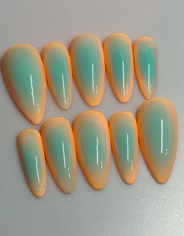 La Mode Unknown tweet media