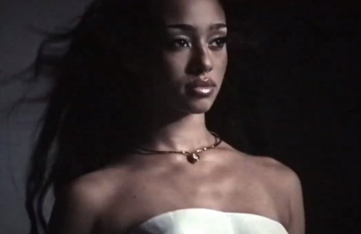 ARE WE SEEING HER?????