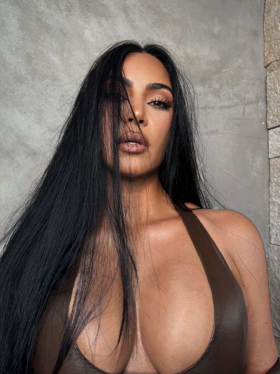Khydaily's tweet image. Kim Kardashian is that girl!!!