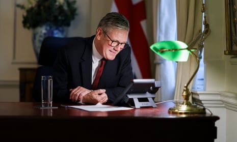 BurnsideWasTosh's tweet image. Hello Prime Minister Albanese,  it's Keir here, I wondered if you too were fed up of getting community noted repeatedly and would like to join my coalition of the willing in banning x. So far it's me, President Xi and the Ayatollahs.