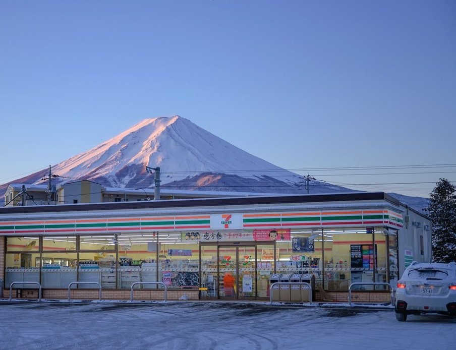 bobsfr's tweet image. 上司に30分も怒られて凹んでる 🕴️