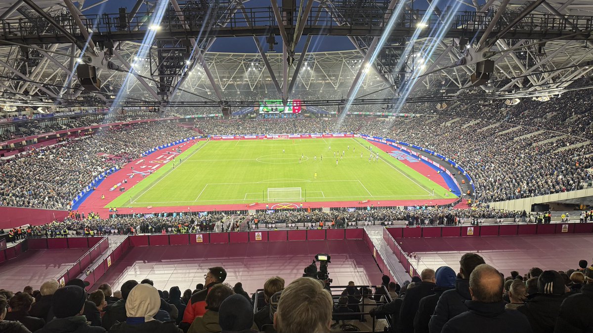 Even with the loss it was still an epic turnout with the fans #QPR