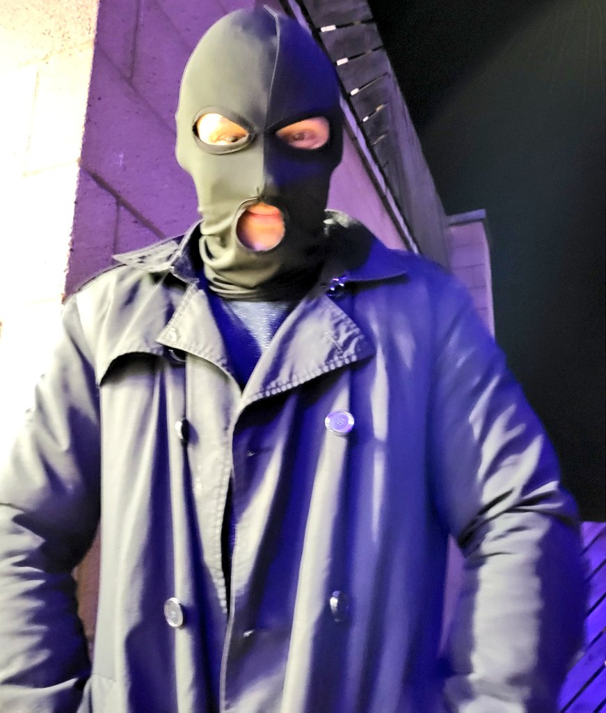 polskixxx's tweet photo. I'm on the prowl again tonight in London. Looking to get my cock sucked in a carpark. #bigDick #cocksuck #PolishDaddy #str8Service https://t.co/CReSPTRuHJ