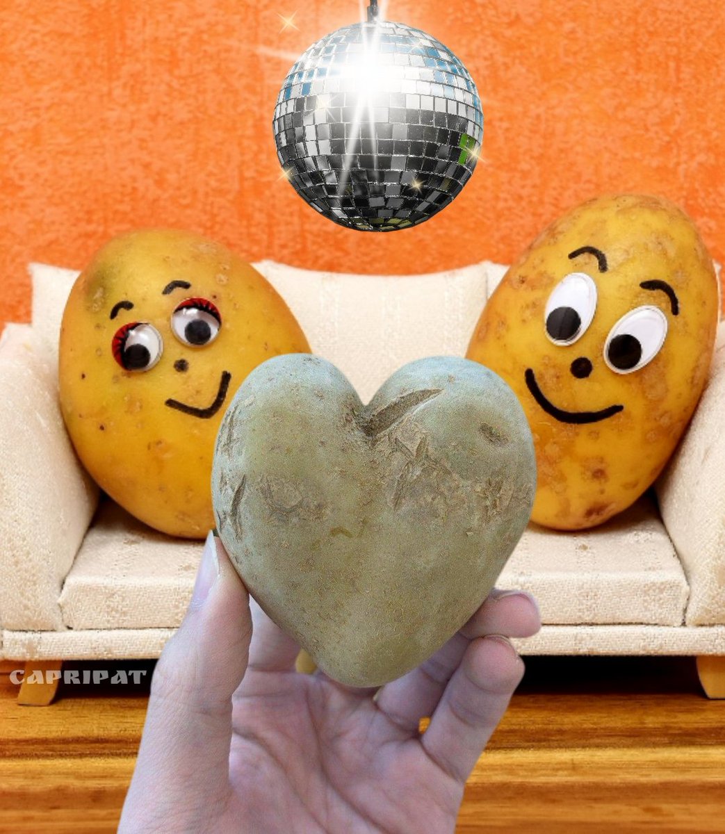 capripath's tweet photo. #batatas #potato #collage #heart https://t.co/ylOO1cU6Ck