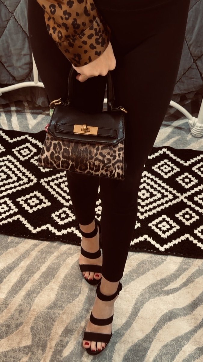 Giftlover96's tweet photo. Daddy wanted 🖤🤎🤍 

Taking applications for a rich daddy to fund my life. Oh and you get nothing in return except the pleasure of knowing I exist 🤭 https://t.co/voWw3R2Wbf