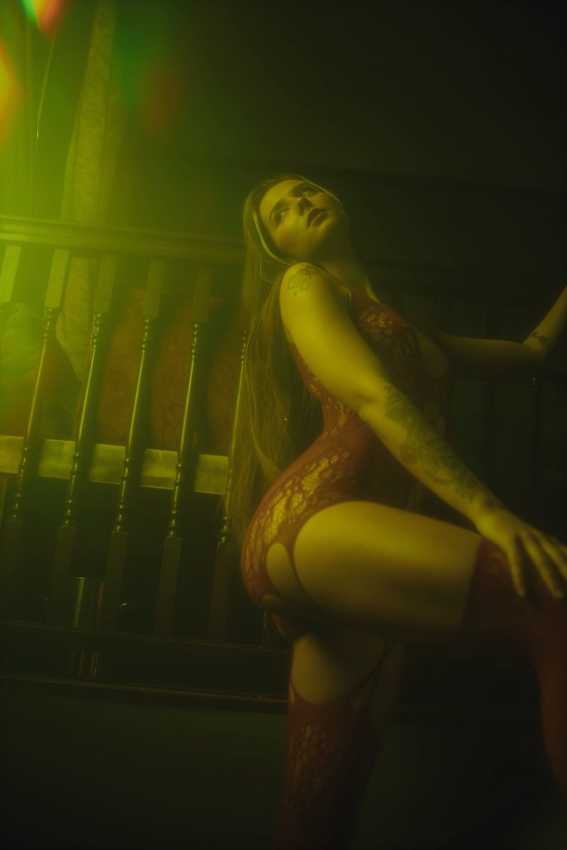 moss von faustenberg tweet media