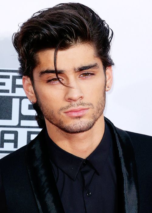 TheePopCore's tweet image. Happy 33rd birthday to the immensely talented vocal king, owner of a never-declining face card, soulful, expressive, emotional, versatile, stylish, artistic, Mr. Falsetto, magnetic, and icon Zayn.