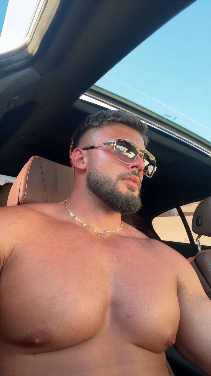 M9ickeyXD's tweet image. Yes i admit it im 🏳️‍🌈 and proud