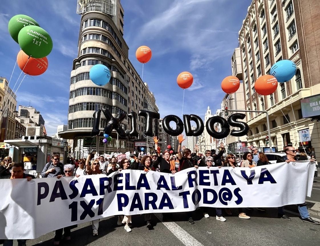 <a href="/SaizElma/">Elma Saiz</a> menos de un año para que se cumpla el anuncio del fin de la alternatividad, pero van pasando los meses y no cumplen con sus promesas de saldar la deuda del Estado articulando una #Pasarela1x1AlRetaParaTodos. Menos promesas y más hechos! Por los hechos se les recordará.