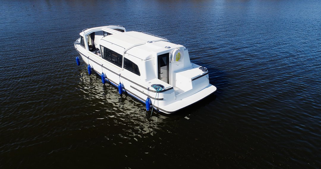 Guess the Boat! 🤔

Can you tell which of our boats this is?

Take a close look at the details and comment your guess below 👀

How confident are you?