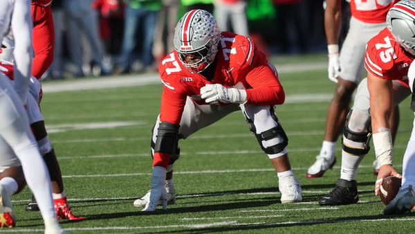 Kentucky has already made a couple of jaw-dropping additions to the offensive line.

Today, the Cats are hosting another top-notch transfer portal offensive lineman. 

on3.com/teams/kentucky…