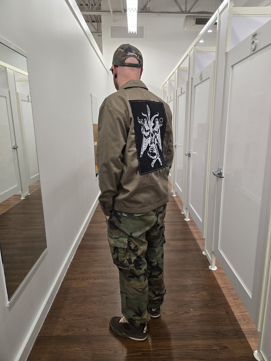 x-benzero-x tweet media