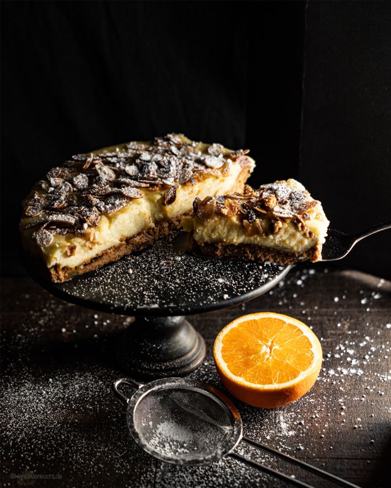 HerrGruenkocht's tweet photo. Auf allen Kanälen poppen Bilder von selbstgebackenen »Fritzen« auf. Ich fühle mich geschmeichelt. Alle und ich. #Proud. 

Orangen-Grießpudding-Kuchen 

https://t.co/eGs8MVkBI6

#Kuchen #backen die #Welt #backt https://t.co/6XupWJ22U3
