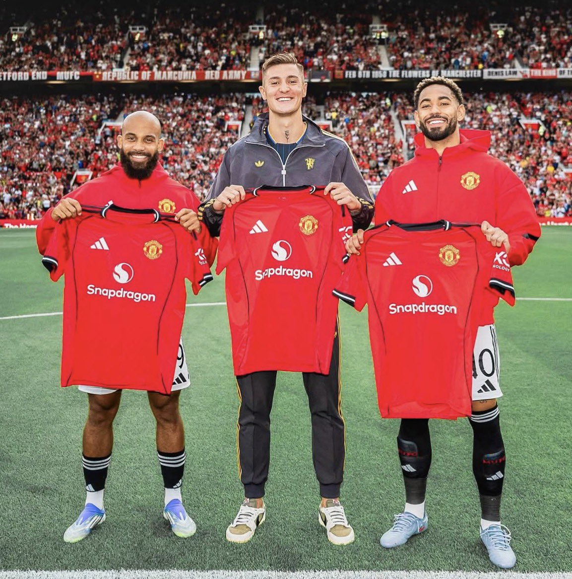 CFCMods's tweet image. The most useless signings of all time, joined in August and season over in January 😂