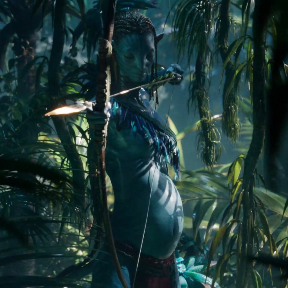 badbatchlvr's tweet image. i will always hold you close but i will learn to let you go