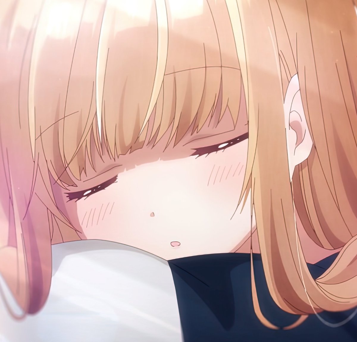 showthebytes's tweet image. 駅まで10分走って息切れした 👨