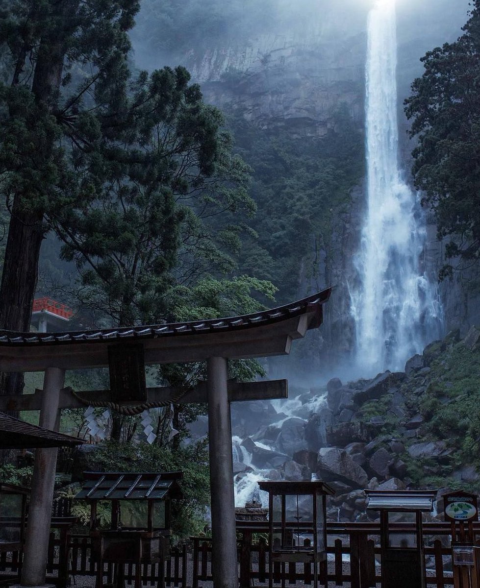 shruts89's tweet image. 友達からのLINEに3時間も気づかなかった 👩‍👩‍👧‍👦