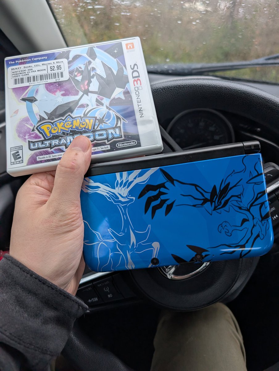 Went to a local second hand store yesterday and picked up a new 3DS and a copy of Pokemon Ultra Moon. Slight sticker shock but I missed out on the whole DS/3DS era. Having a great time with it!