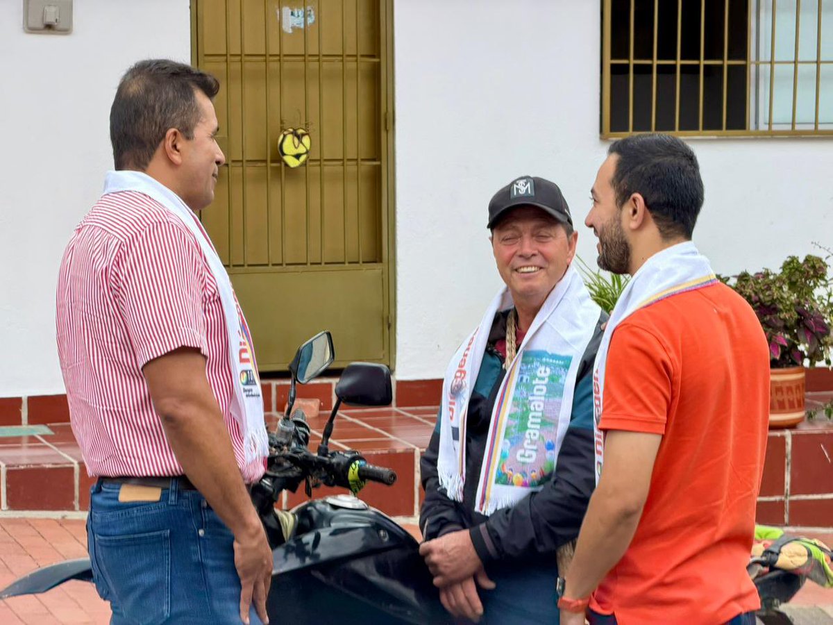 A esta hora el Rpte a la <a href="/CamaraColombia/">Cámara de Representantes de Colombia</a> <a href="/diogenesqa/">Diógenes Quintero</a> acude a las ferias y fiestas del municipio de Gramalote. Se trata de sumar votos en este municipio, donde comparte con varios dirigentes y amigos que respaldan su nueva aspiración al congreso en representación del