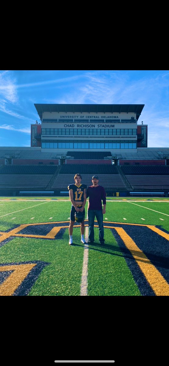 zackRstone's tweet image. 100% Committed!!!

 @ucobronchofb @Rick6Roberts @AdamDorrel @jdwarren09 @CoachCrissup @CoachSeanKelly @Coach_Radke @KohlsKicking @ThePuntFactory @50_tommy