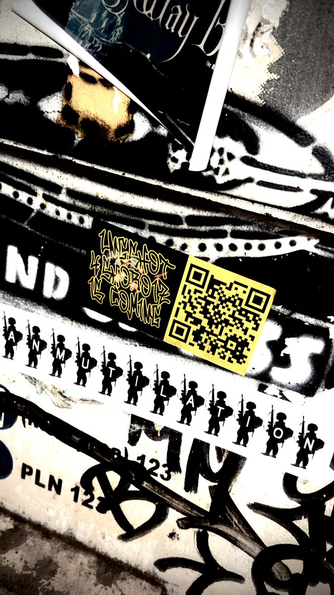 it's a LNGSHOT, yeah they’re comin'
if you on the other side better get to runnin'..! 

c’mon spot them @ Blok M area 💥💥

#LNGSHOT #롱샷